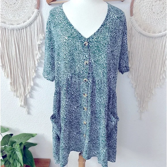 Princess Polly | Dresses | Princess Polly Ditsy Floral Green Babydoll  Oversized Mini Dress Size 8 | Poshmark